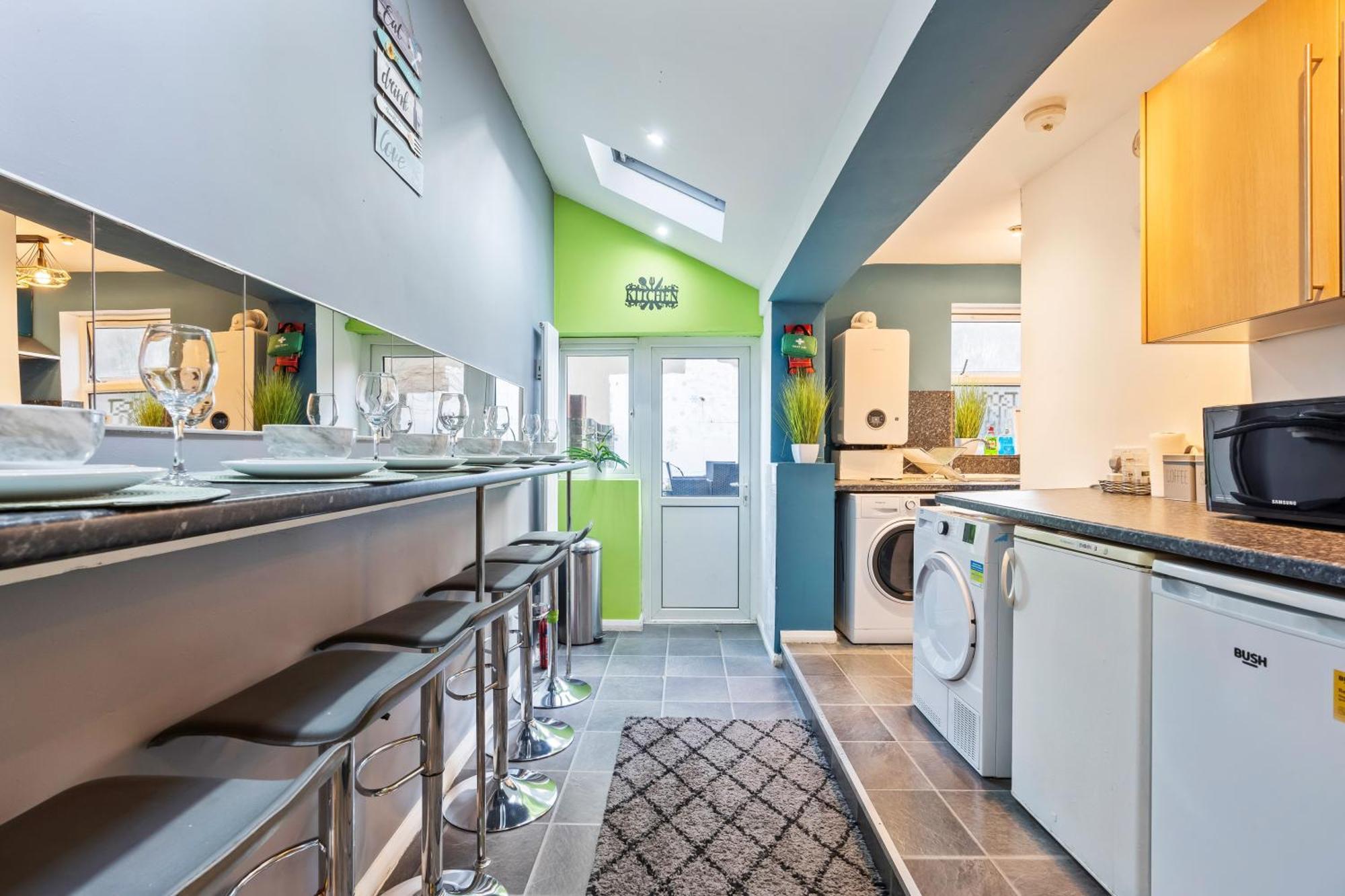 Villa Impeccable 4-Bed House In Brixton London Exterior foto