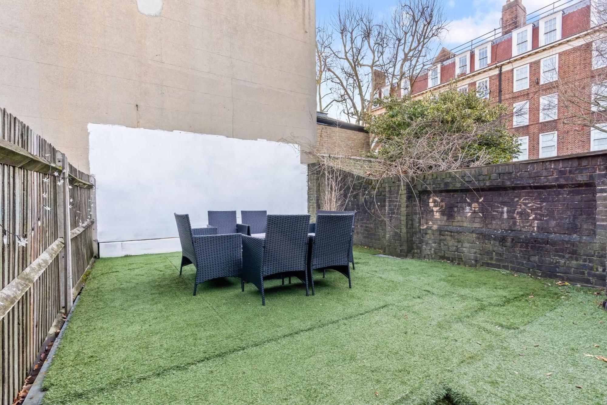 Villa Impeccable 4-Bed House In Brixton London Exterior foto